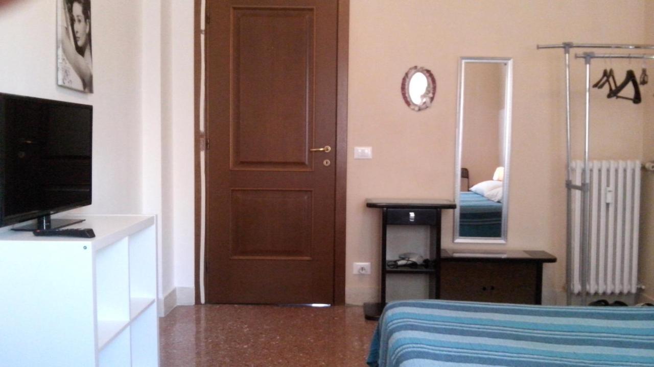 Affittacamere , Rooms Near Trastevere Station Rome Exterior photo